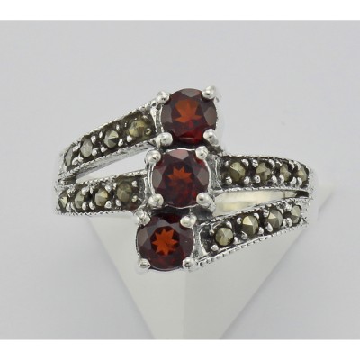 Antique Style Garnet Marcasite Ring - Sterling Silver - R-610-G
